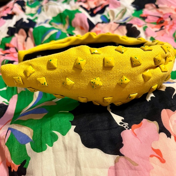 NWOT Lele Sadoughi Splattered yellow with yellow/green splattered embellishments - Picture 3 of 4